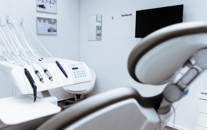 5 Reasons To Visit Dentist Near You